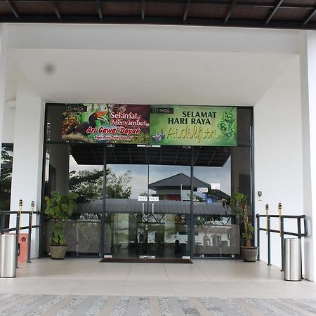 Tribeca Suites Kuching Buitenkant foto