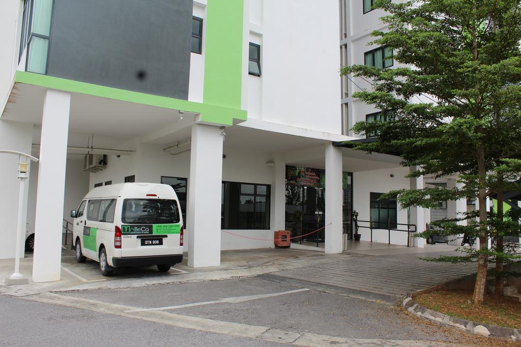 Tribeca Suites Kuching Buitenkant foto