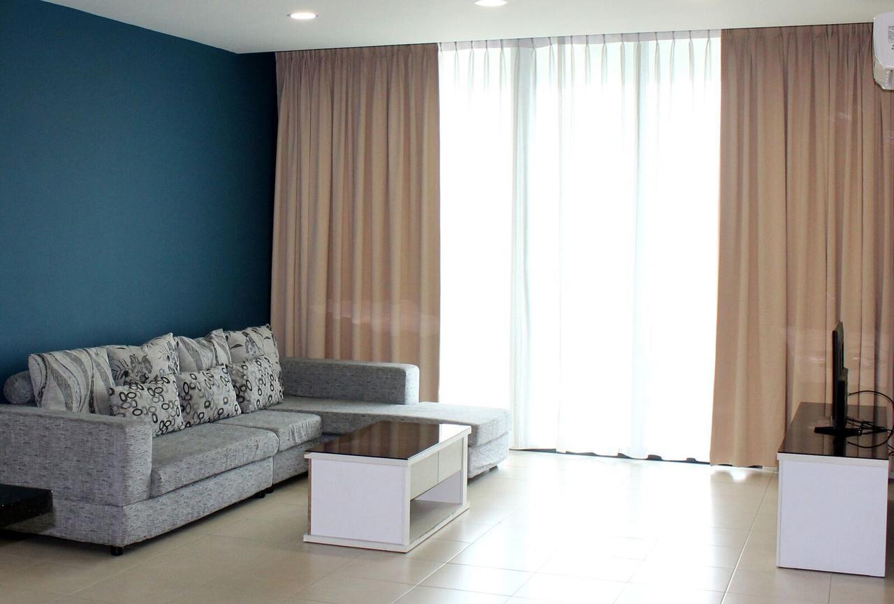 Tribeca Suites Kuching Buitenkant foto