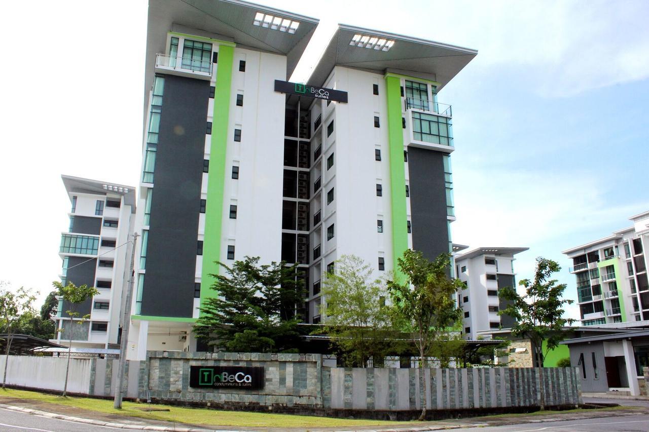 Tribeca Suites Kuching Buitenkant foto