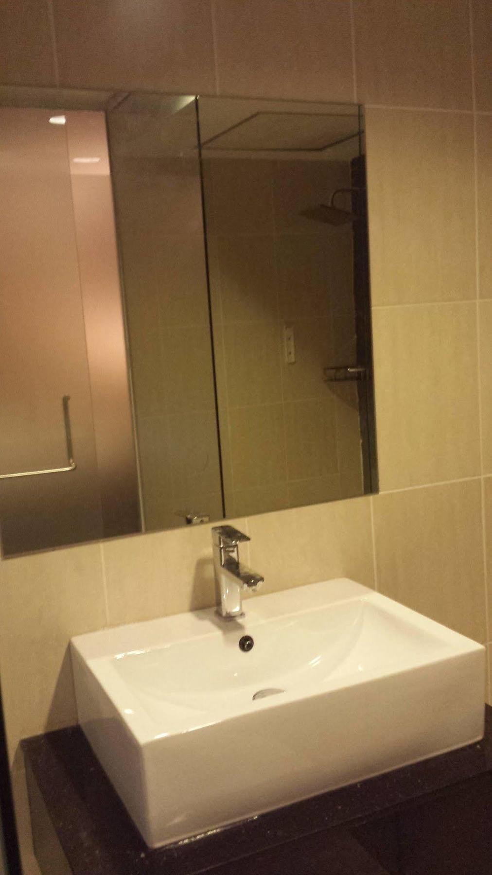 Tribeca Suites Kuching Buitenkant foto